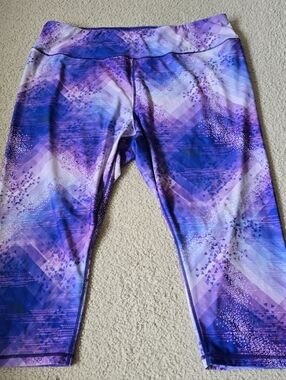 Joe Fresh 3X Cropped Athletic Leggings Colorful Spacey